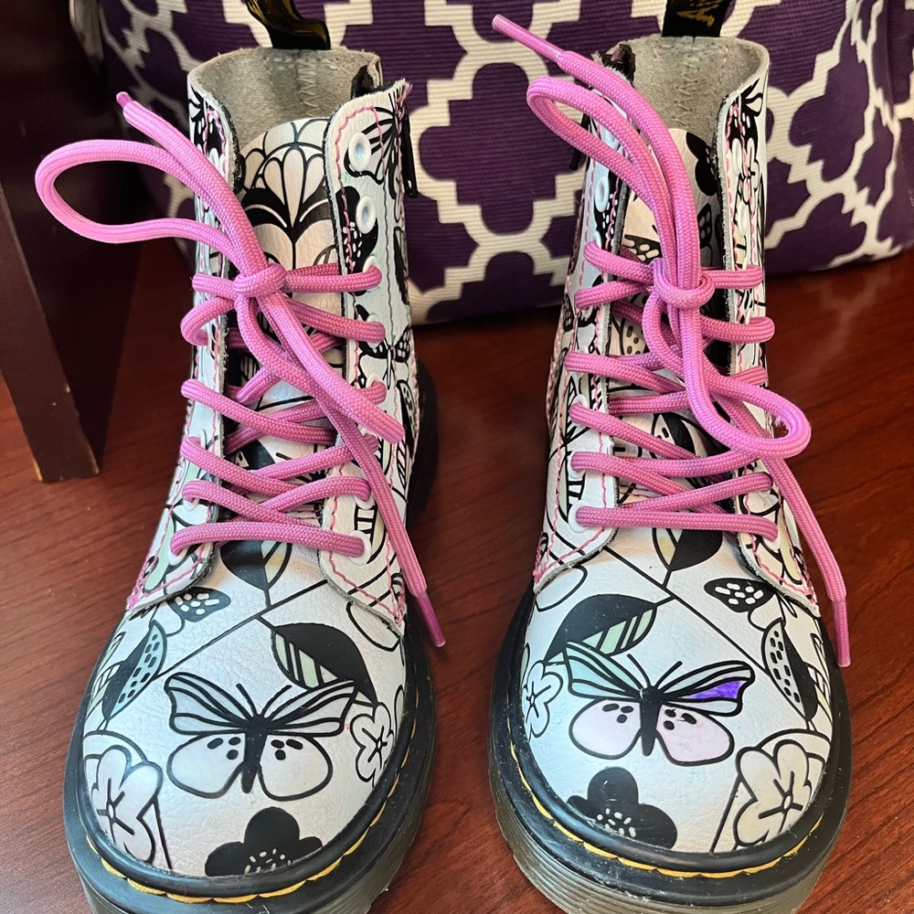 Little Girls Dr. Marten’s Floral Boots